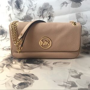 Michael Kors Chain Shoulder Bag
